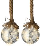 Lumineo Verlichte kerstballen - 2x - glas - aan touw - D10 cm - zilver - 15 led lampjes - warm wit