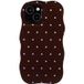 Selencia Vivid Wavy Backcover met MagSafe voor de Apple iPhone 15 - Happy Dots Chocolate