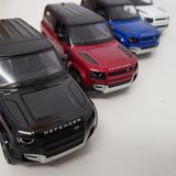 Kinsmart Land Rover Defender 90 diecast schaal 1:36 met pull back motor