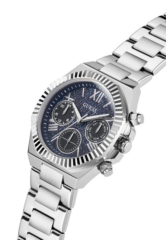 Guess Equality Multifunctioneel Horloge Zilverkleurig Kast Gemaakt Van 100% Roestvrij Staal En Een Armband Van 100% Roestvrij Staal 38 GW0769L1, GW0769L2, GW0769L3