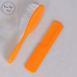Babyborstel Goodies and Living Groothandel Babyborstel en kam - Babykam - Oranje - Babyborstel set - Zachte borstel