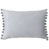 Riva Paoletti Fiesta rechthoekige kussenhoes - duif zilver - zilveren pompon randen - faux fluweel - omkeerbaar - ritssluiting - 100% polyester - 35 x 50 cm