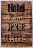 La Finesse Hout Teken, Hotel Mama