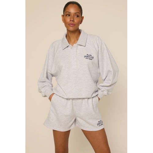 The Lola Club Alix lichtgrijs sweater