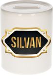 Bellatio Decorations Spaarpot met voornaam Silvan - wit - met goud/zwart embleem - 8 x 9 cm - keramiek - met afsluitdop - cadeau verjaardag