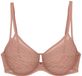 Triumph Signature Sheer minimizer bh