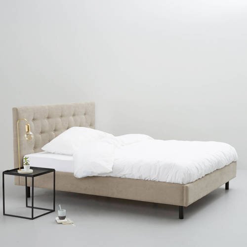 - bed Montreal (180x200 cm)