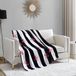 Juicy Couture Cabana Pluche deken, zwart, gestreept, 127 x 178 cm