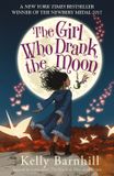 The Van Ditmar Boeken Girl Who Drank the Moon Paperback