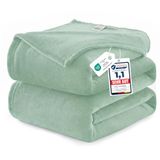 WAVVE Fleece Deken 220x240 cm – Extra Zachte Warme Plaid & Knuffeldeken, Bankdeken Woondeken voor op de Bank, Bed of Reis – Lichtgewicht, Anti-pilling & Machinewasbaar – Saliegroen