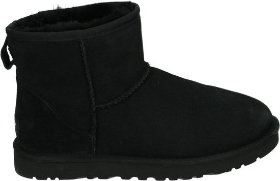 UGG CLASSIC MINI M NEW