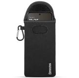 MobyDefend Hoesje - Geschikt voor Motorola Moto G37 / G37 Power / G47 - Neopreen Pouch Met Karabijnhaak - Insteek - Riemlus - Zwart