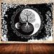 UHOMETAP Zon en maan tapijt, mandala zwart-wit muur opknoping Yin Yang levensboom wandtapijt, 80x60 inch slaapkamer slaapzaal woondecoratie GTQQUH666
