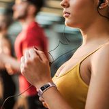 Strap-it Fitbit Charge 4 nylon band - roze - 8720391603407