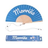 Fisura – Waaier met de tekst “morriña”. Handventilator van hout in een stijlvolle blauwe tint. Ophangkoord inbegrepen. Maat: 42,5 x 23 cm.