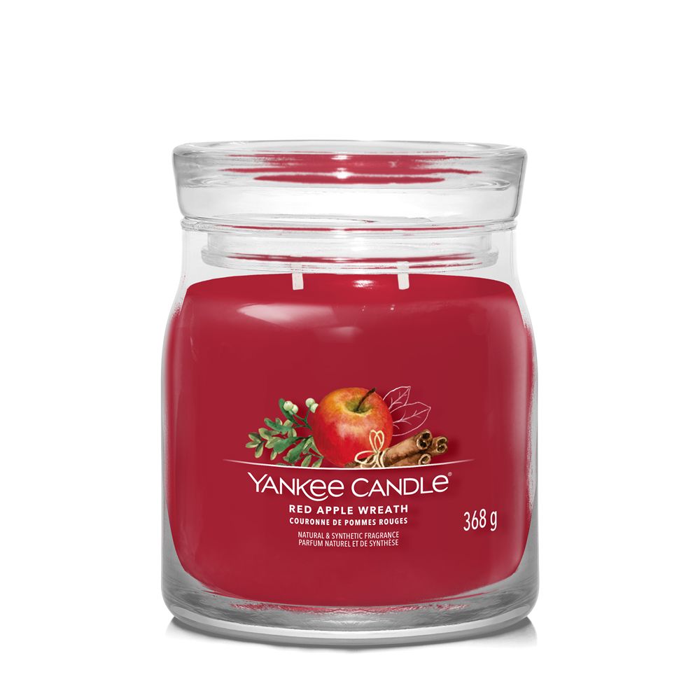 Yankee Candle Red Apple Wreath Cylinder Candle - Red