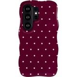 Selencia Vivid Wavy Backcover met MagSafe voor de Samsung Galaxy S26 Ultra - Happy Dots Burgundy
