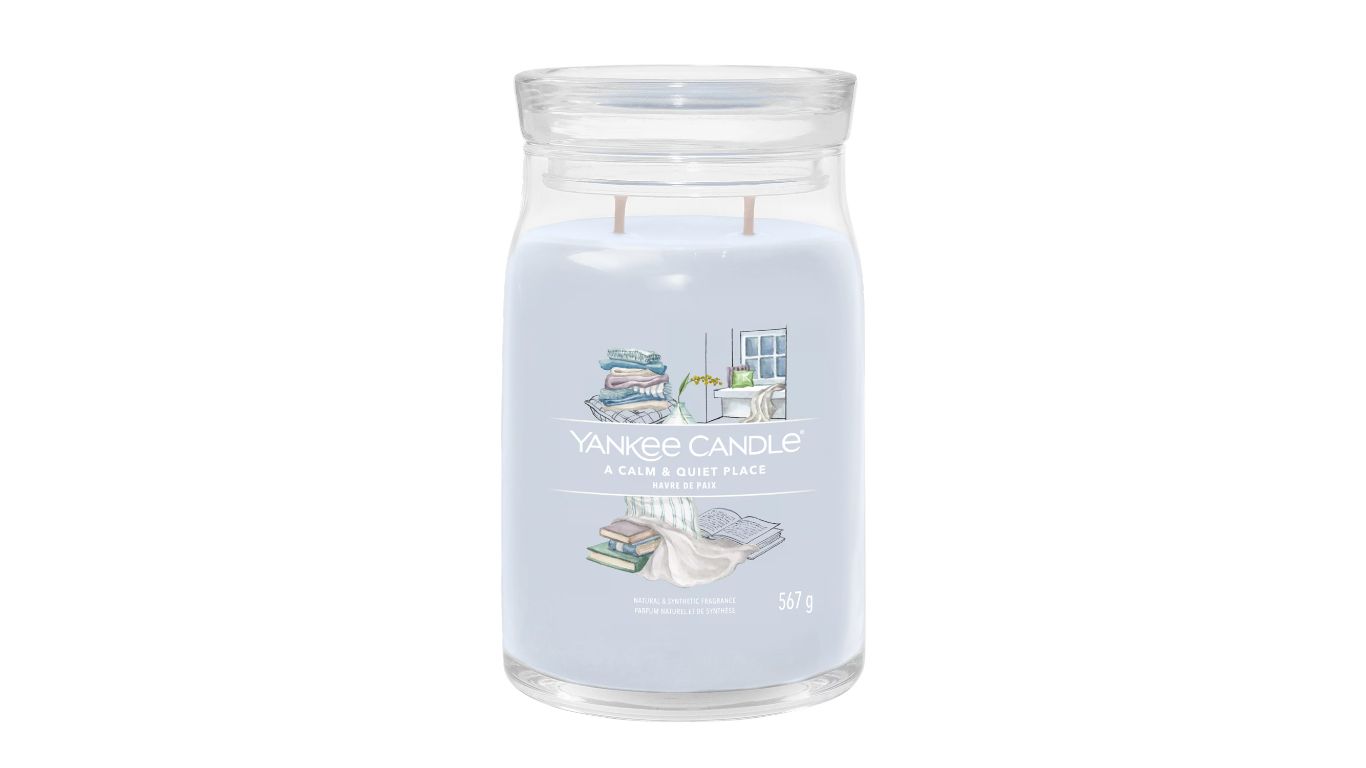 Yankee Candle A Calm & Quiet Place Cylinder Candle - Grey - Floral - 1 pc