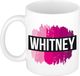 Bellatio Decorations Whitney naam cadeau koffie mok - beker - met roze verfstrepen - Cadeau collega - moederdag - verjaardag - juf - coach - 300 ml - wit