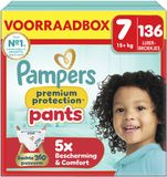 Pampers Premium Protection Pants Maat 7 - 136 Luierbroekjes - 15kg+ - Voorraadbox