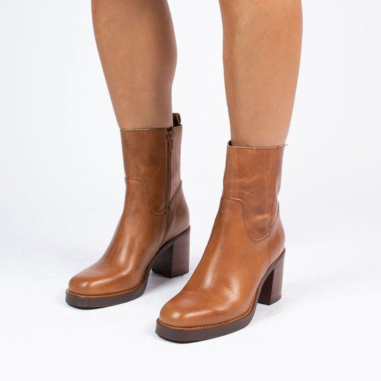 Manfield Dames Cognac Leren Enkellaarsjes met Hak - Maat 41