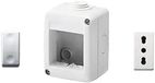 Gewiss Apparaatcontainer 27 combi beschermd 2-voudig grijs RAL 7035 IP40 met nr. 1 tweekleurige stopcontact wit, 1 omvormer wit