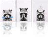 SnelShoppen Set van 3 Grappige Raccoon Wandposters voor Badkamer