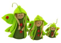 Dekohelden24 Set van 3 vilten popjes om neer te zetten of op te hangen, hoeden en vlindervleugels, 3 verschillende maten van 5 tot 10 cm, groene vlinder