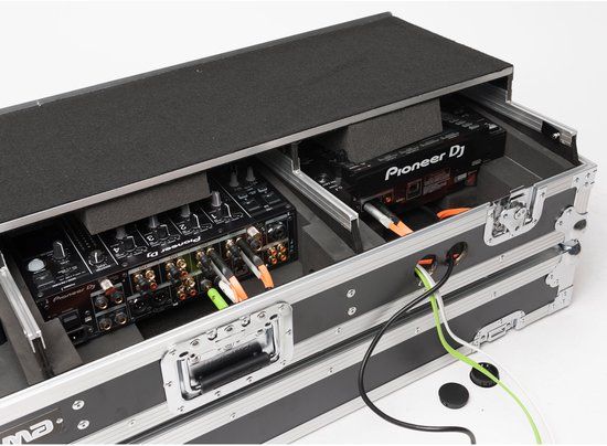 Magma Multi-format Workstation Player/Mixer Set