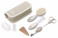 Jané Basic hygiëneset met toilettas, kam, borstel met natuurhaar, schaar, nagelknipper, nagelvijlen en siliconen tandenborstel