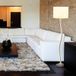 Näve Lampadaire LED - Matière : métal, acrylique - Couleur pied : chrome Couleur abat-jour : blanc