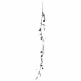 Kerstdecoratietak XMas Garden Kerstdecoratietak zilver met dennenappels en bessenolie. 120 cm