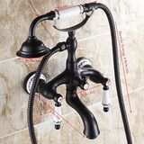 Unyqoos® Stijlvolle messing badkraan met wandmontage en handdouche in bronzen afwerking