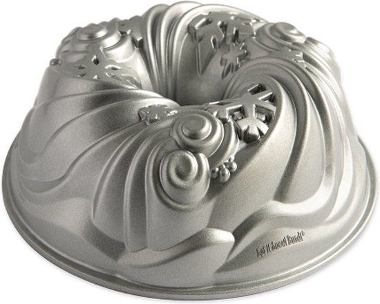 Nordic Ware Let It Snow Bundt Pan - Sparkling Silver - 24cm