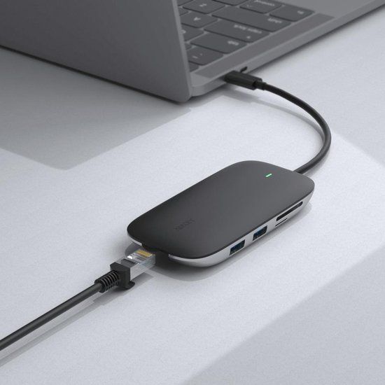 Aukey Unity Series 8-in-1 USB C Hub met Ethernet port - Zwart