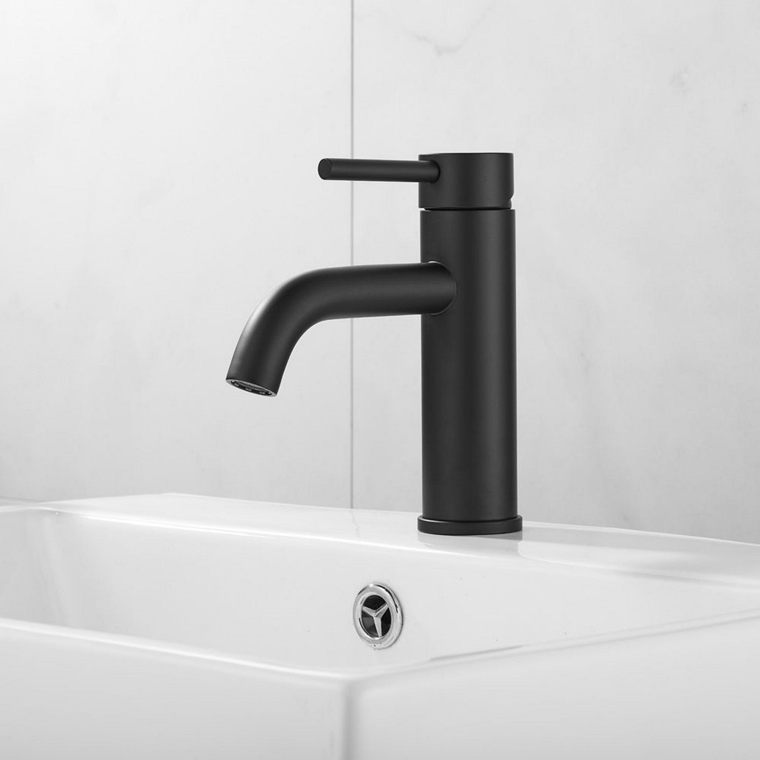 Boss & Wessing Wastafelkraan boss & wessing plus mat zwart - messing - 8719304062615