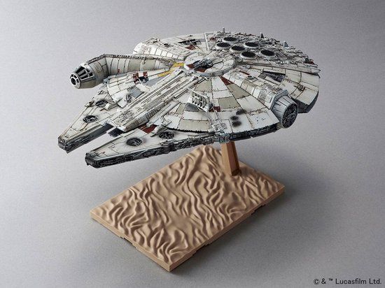 Revell Bandai Star Wars Millennium Falcon 1:144 Model Kit
