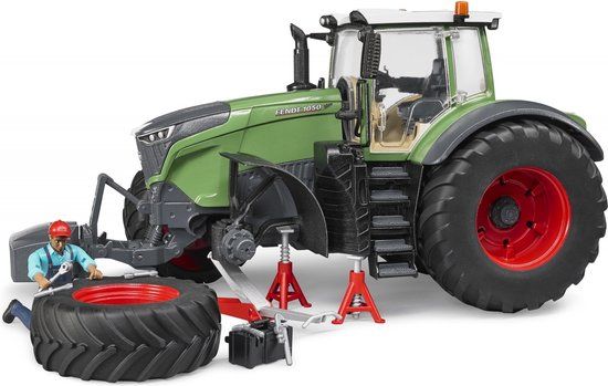 Bruder Fendt 1050 Vario Tractor with Mechanic and Accessories 1:16 Scale