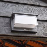 HOFTRONIC Arlo LED Solar wandlamp met PIR sensor schemerschakelaar 4 lichtstanden 2700K warm wit IP65 met bewegingssensor