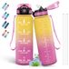 Drinkfles, Icecat 1 liter drinkfles met rietje, sportfles voor volwassenen, lekvrije drinkfles, kan worden vervoerd, drinkfles met tijdmarkering, voor kamperen, wandelen, fitness, geel-roze