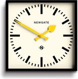 Newgate Number Five Wandklok Gele Wijzers