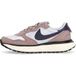 Nike Chaussure Basse Femme W Phoenix Waffle Football Gris/Dark Raisin/LT Violet Ore