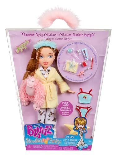 Bratz Slumber Party - Meygan Modepop - Met 2 Sets Pyjama's, Pluche en Accessoires