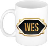 Bellatio Decorations Naam cadeau mok - heren - Wes - gouden embleem - 300 ml - meester - bedankje - afscheid