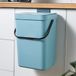 GONICVIN Hangende prullenbak met deksel, 7L kunststof hangende keukenemmer voor kastdeur, keuken onder gootsteen, wandgemonteerde afvalbak voor keuken, badkamer (blauw)