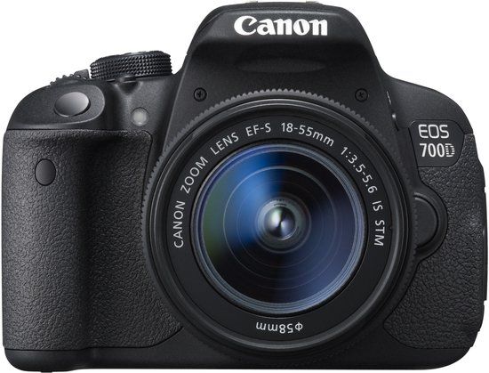 Canon EOS 700D + EF-S 18-55mm IS STM SLR Camera Kit