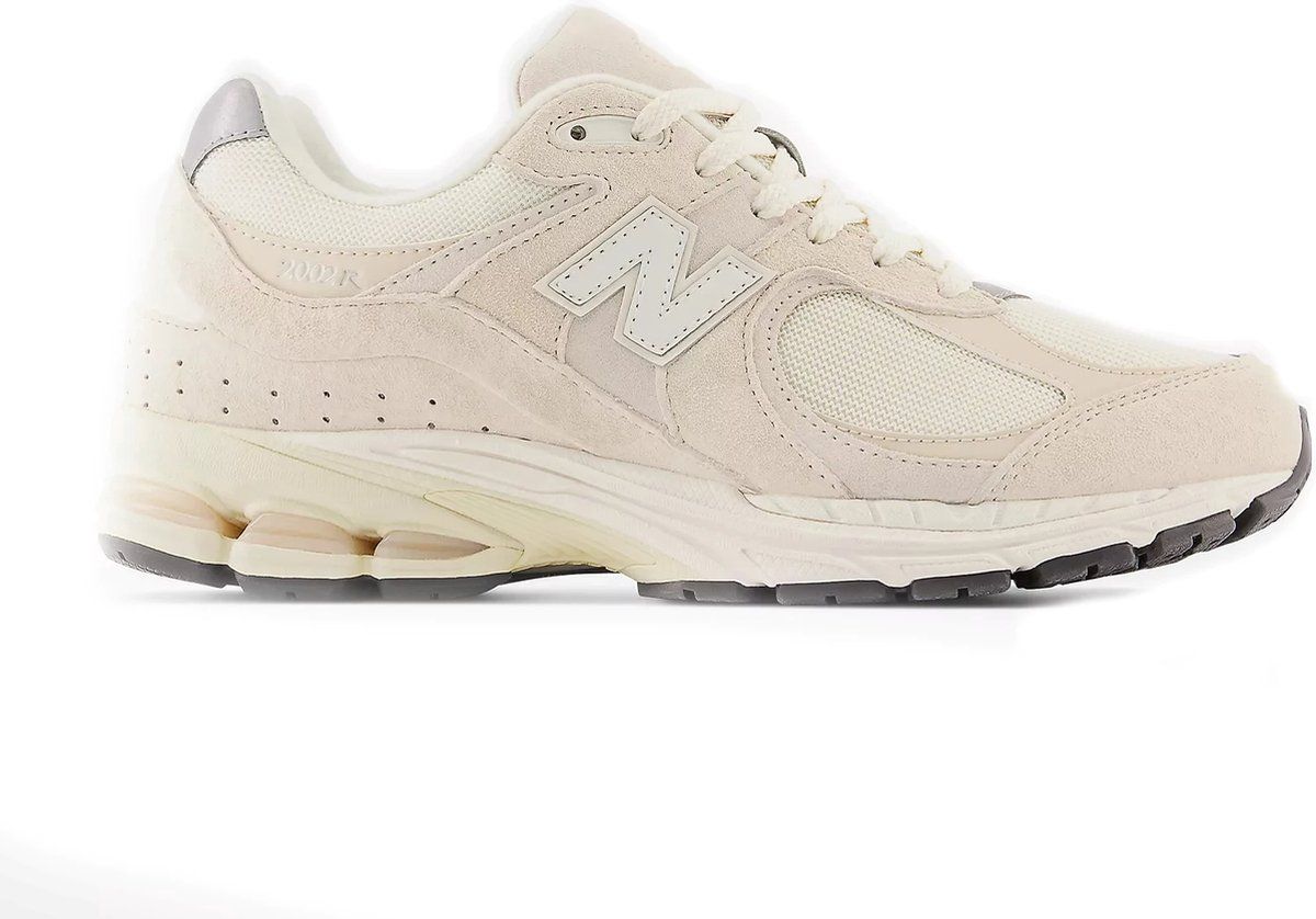 New Balance 2002R Sneakers Beige | Women's Size 38.5