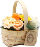 Joy of Balance Zeep Bloemen Boeket in Rieten Mand - Oranje
