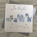 witte WHITE COTTON CARDS XLBD8 Handgemaakte wenskaart voor pasgeborenen jongens, blauw