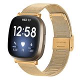By Qubix Qubix - Milanese bandje met klemsluiting - Goud - compatibel met Fitbit Versa 3/4 & Sense 1/2